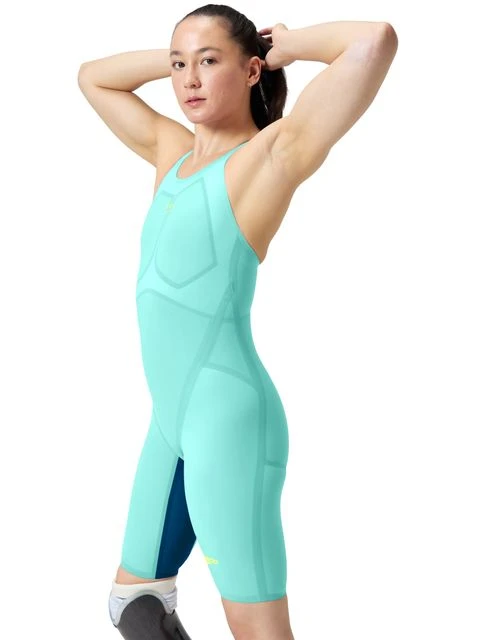 Speedo Fastskin LZR Pure Valor 2.0 Closedback Kneeskin - Arctic Glass 6 Speedo Fastskin LZR Pure Valor 2.0 Closedback Kneeskin - Arctic Glass - Image 4