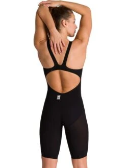 Arena Powerskin Carbon Air 2 Kneelength - Black/Gold -Swimmer Shop arena powerskin carbon air 2 kneelength black gold 001128 553 9