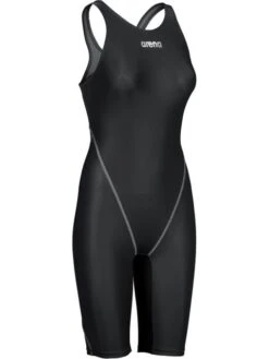 Arena Powerskin ST NEXT Kneelength - Black 19 Arena Powerskin ST NEXT Kneelength - Black -Swimmer Shop arena powerskin st next kneelength black 005873 50 6